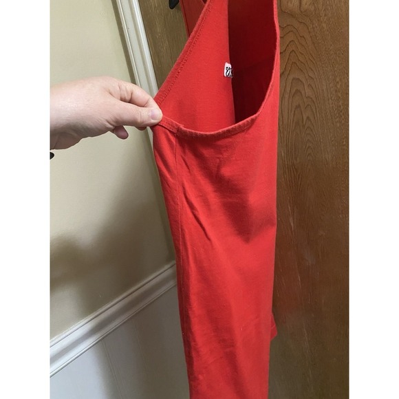 Vintage GUESS Regatta 90's Unisex Size XL Tank Top Sleeveless USA Red - Picture 8 of 14